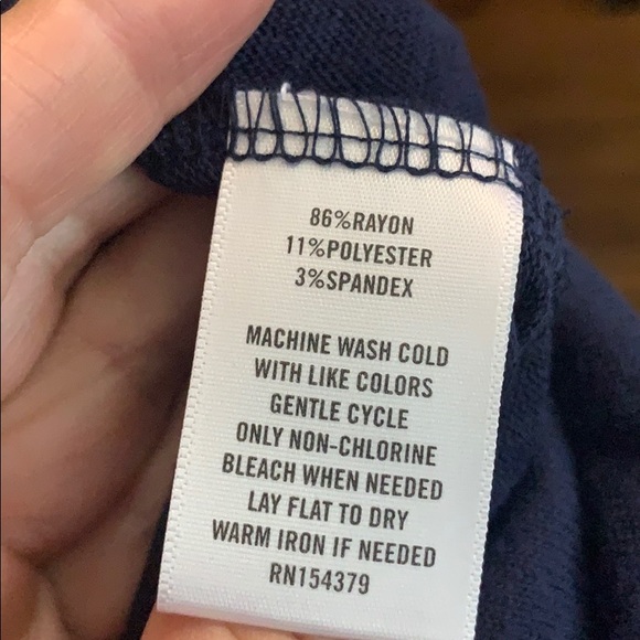 Women’s medium soft off the shoulder sweater - Picture 3 of 3